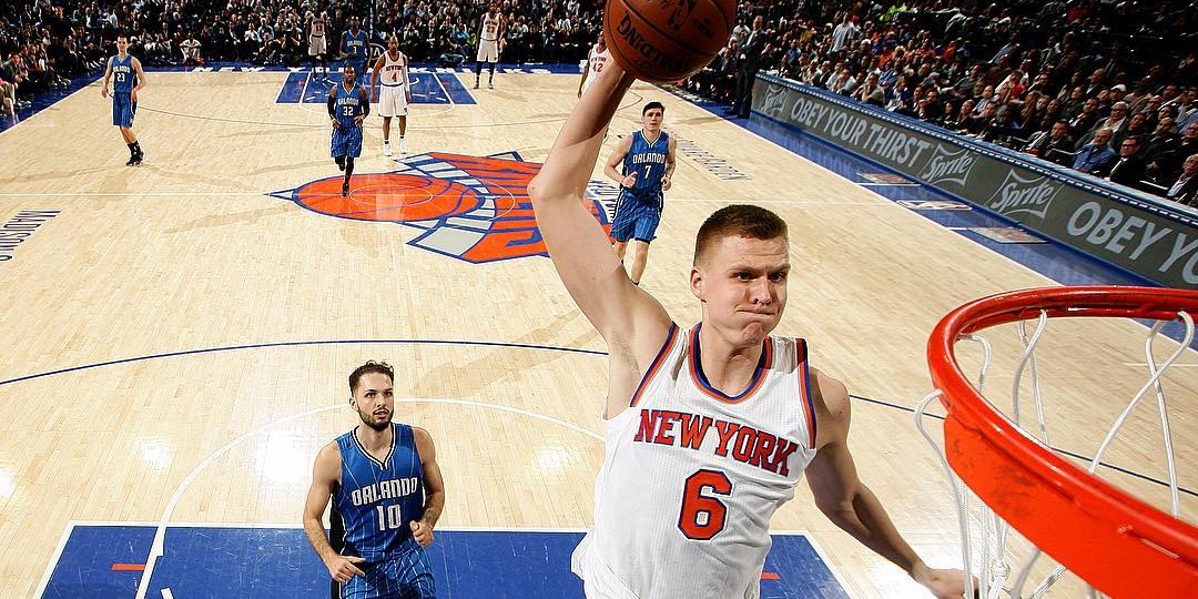 Knicks inovam, cortam vídeo, música e entretenimento durante jogo